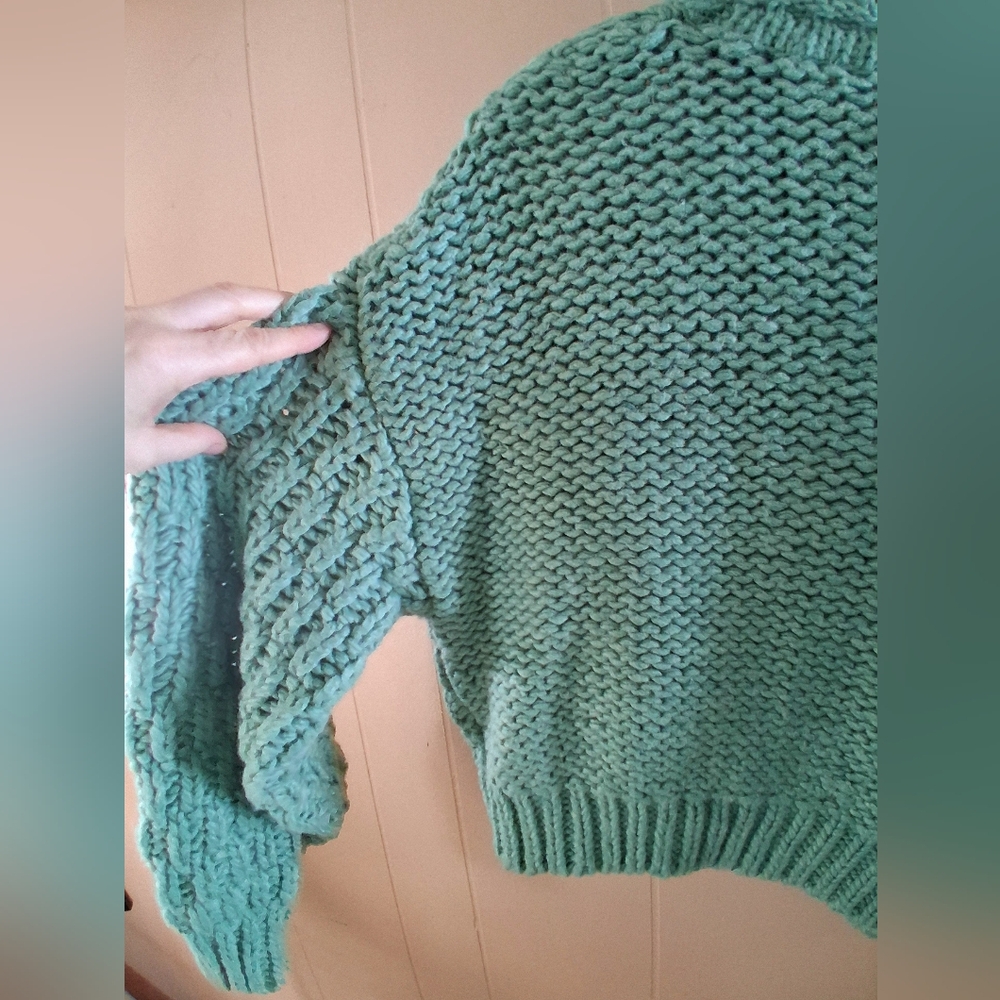 Cropped And Chunky Wool Blend Sweater From Universal Thread In Green Size M - Picture 5 of 6